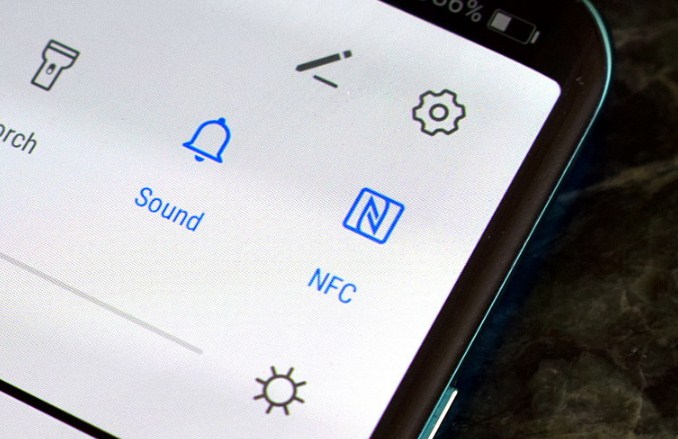 NFC di smartphone android