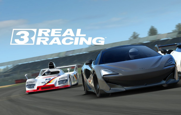 Memainkan Real Racing 3